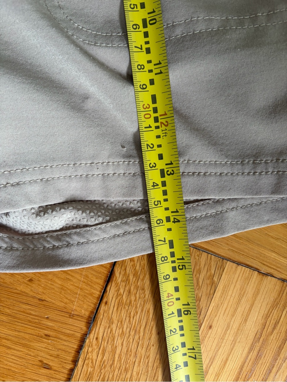 The North Face Women’s Sz. 4 Hiking Walking Shorts. Pockets. Snap & Zipper - Picture 6 of 13